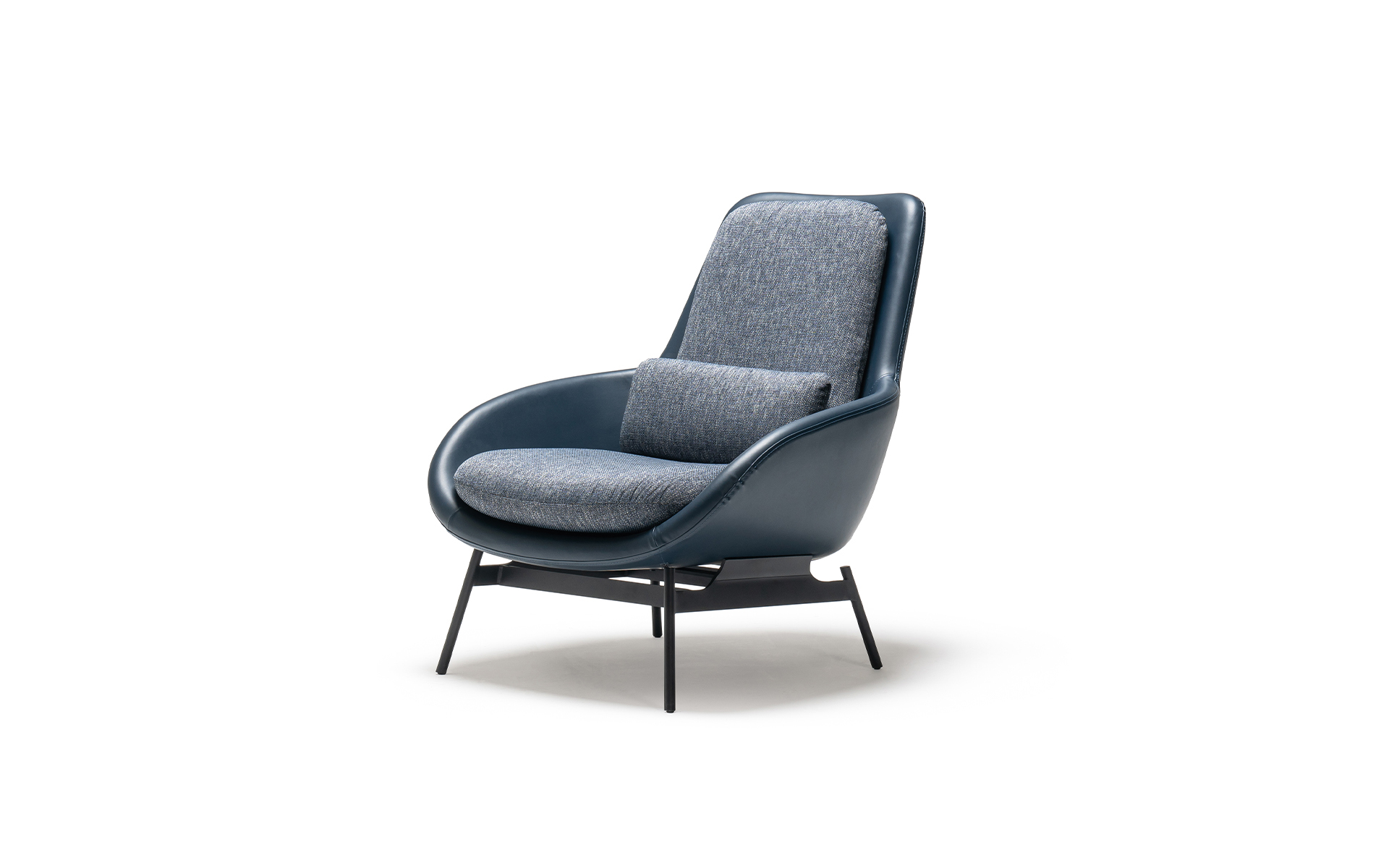 2 Ortica Lounge - Image 1